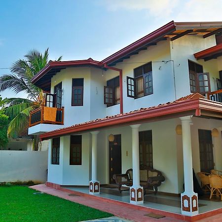 4 S Villa Tangalle Esterno foto