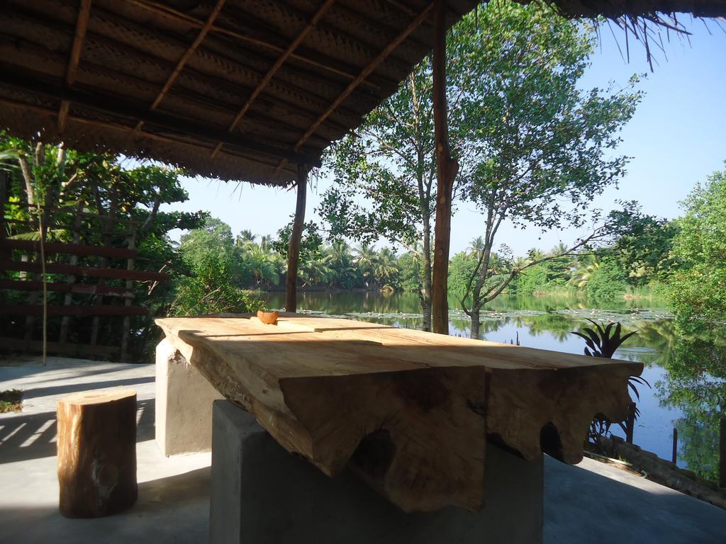 4 S Villa Tangalle Esterno foto